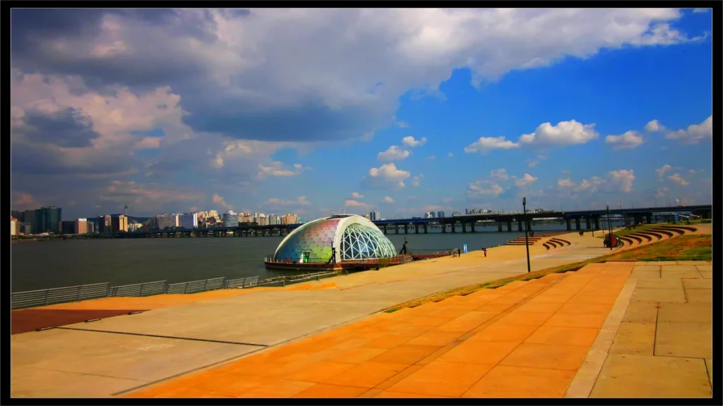 Yeouido Hangang Park riverside lawn overlooking the Han River